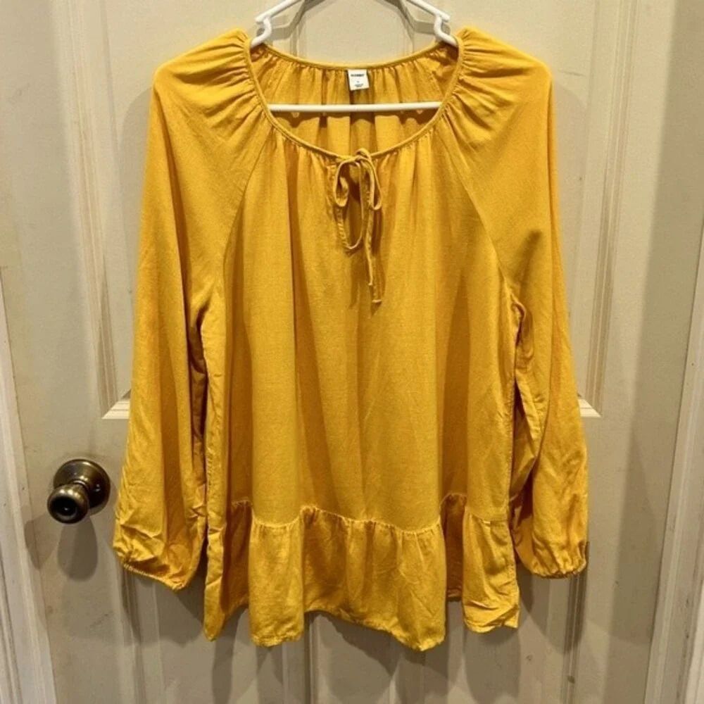 Old Navy Linen Blend Peplum Top size‎ Large